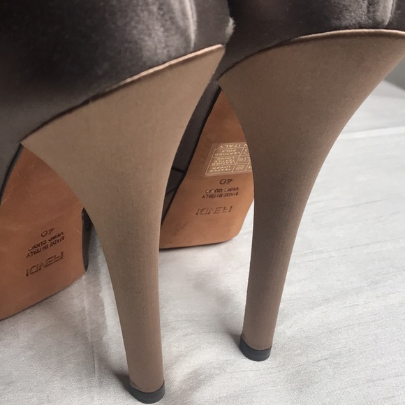 Fendi Heels  sz 40/9 - Picture 5 of 11